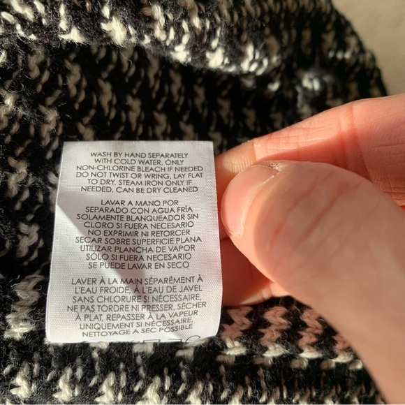 CAbi Fergie Split Black/White Turtleneck - Sz S - Picture 10 of 15